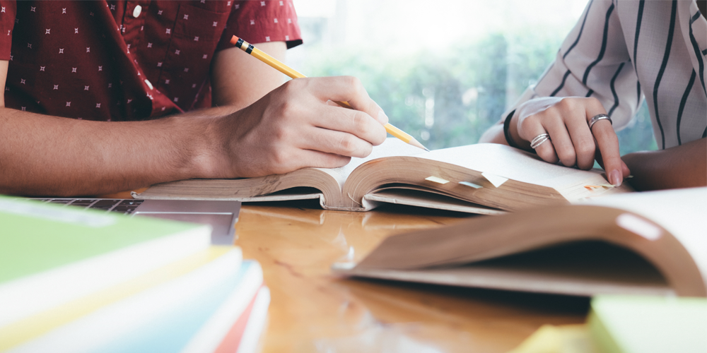 Trabalhos académicos universitários