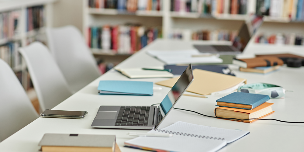 Trabalhos académicos universitários