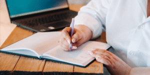 Trabalhos académicos universitários